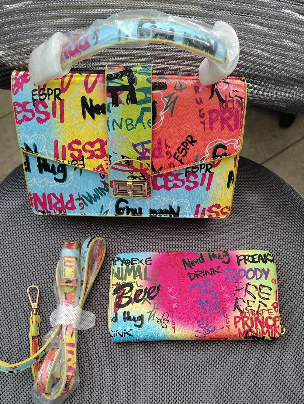 Brand New Colorful Graffiti Print Top-Handle Crossbody Bag With Matching Wallet
